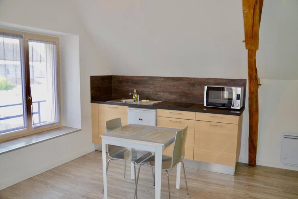 La Petite Maison Appartement 2 Avoine Exteriör bild
