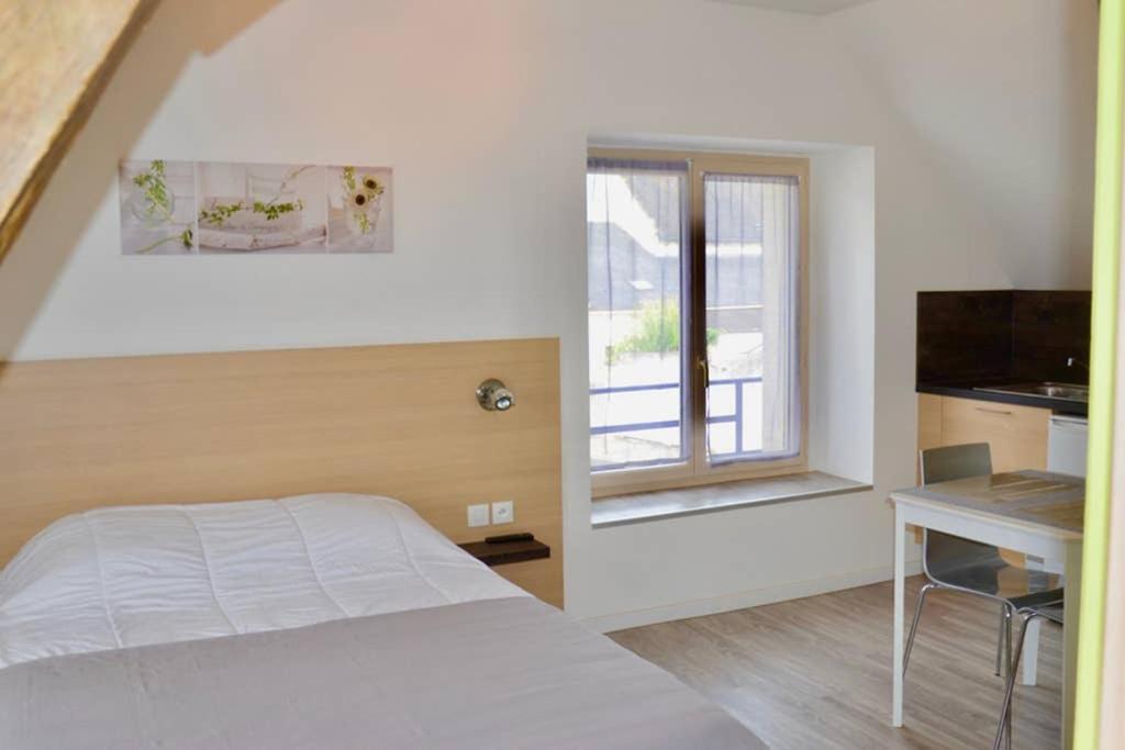 La Petite Maison Appartement 2 Avoine Exteriör bild